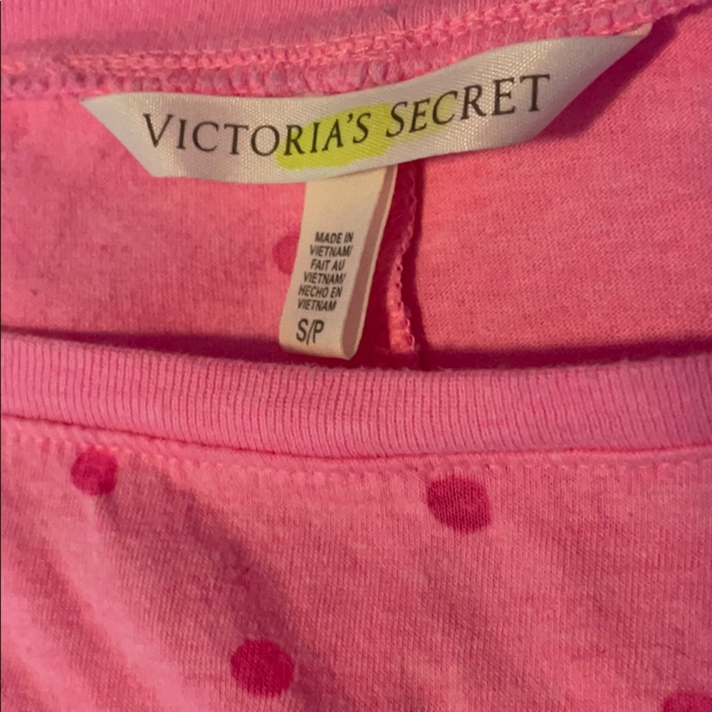 🌺Victoria’s Secret pink w/ dots oversized tee🌺 - Picture 4 of 4